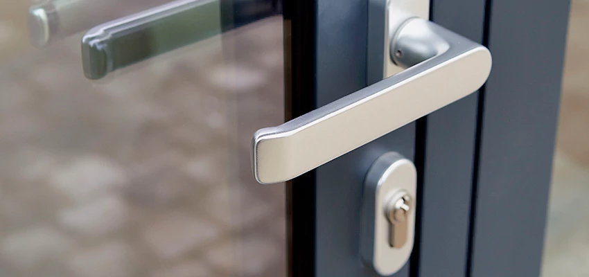 Broken Door Lock Cylinder Repair in Vincent, California