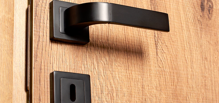 Weekend Lockout Assistance Troubleshooting in Vincent, California